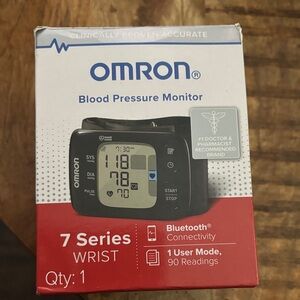 OMRON 7 Series Wrist Blood Pressure Monitor - brand new